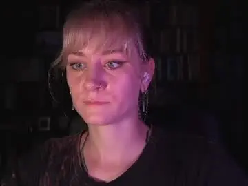 Chaturbate Free Porn Cam of retromarie
