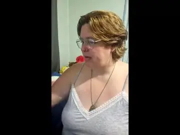 Chaturbate Free Porn Cam of rosey231357695