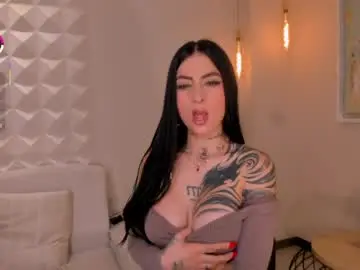 Chaturbate Best live sex cam show of milalawrence_