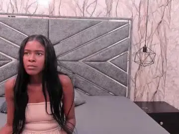 Chaturbate Sex Cam of sasha_brownie_