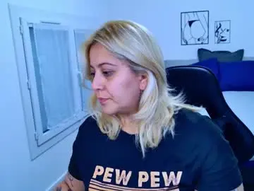 Chaturbate Adult Video Chat of blackwidowj