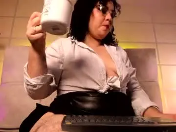 Chaturbate Best live sex cam show of lilith_velvet
