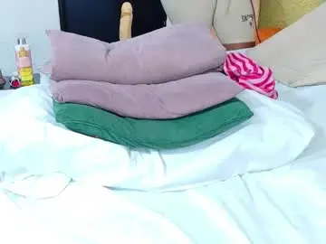 Chaturbate Sex Cam of curvyebonyy_