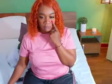 Chaturbate Best live sex cam show of curvyebonyy_