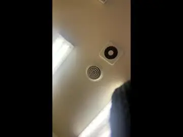 Chaturbate Live Sex Cam of monroelovesyou