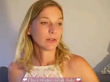 Chaturbate Live Sex Cam of joannadea