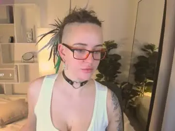 Chaturbate Live Sex Cam of lisafoxy_y