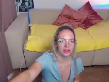 Chaturbate Private Sex Chat of mirelle_luna