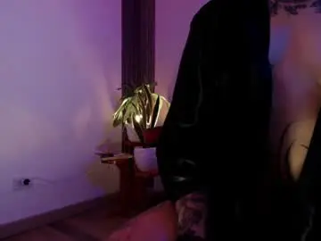 Chaturbate Live Sex Cam of valengray