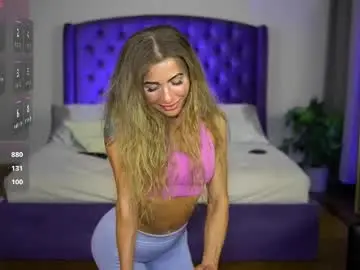 Chaturbate Live Sex Cam of _nikki_moore_