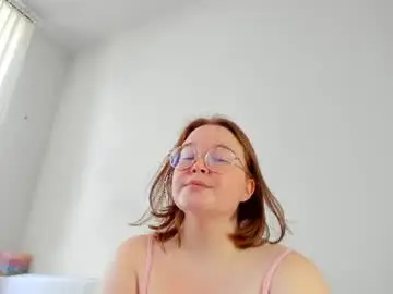Chaturbate Live Sex Cam of debbiewood