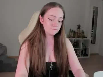 Chaturbate Live Sex Cam of lil_happiness