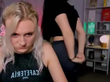 Chaturbate Adult Video Chat of tina_ari