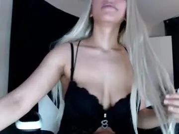 Chaturbate Live Sex Cam of liadivina