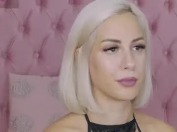 Chaturbate Watch Live Sex Cams of lanniehot