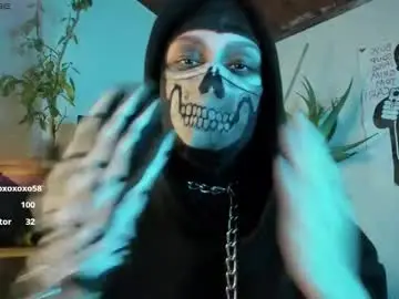 Chaturbate Best live sex cam show of cos_operator