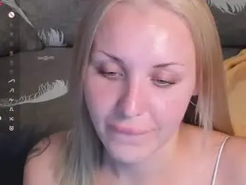 Chaturbate Free Live Porn of lushcherry