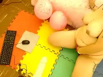 Chaturbate Free Porn Cam of queenfitnnes_82