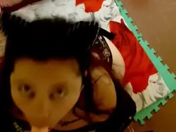 Chaturbate Live Sex of queenfitnnes_82