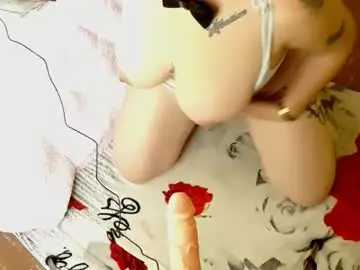 Chaturbate Free Live Porn of queenfitnnes_82