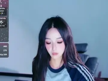 Chaturbate Watch Live Sex Cams of _iuiu_