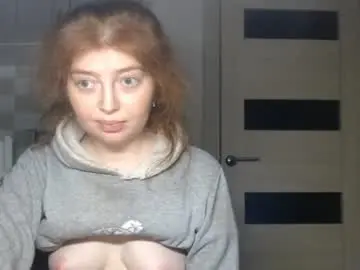 Chaturbate Live Porn of kira_foxy_