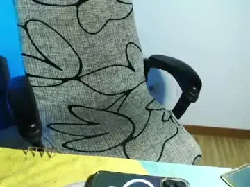 Chaturbate Live Sex Cam of hannah_kiim