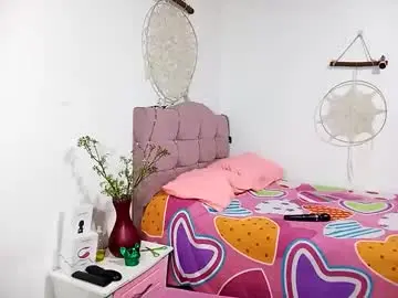 Chaturbate Live Sex Cam of lia_hottie