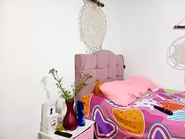 Chaturbate Best live sex cam show of lia_hottie