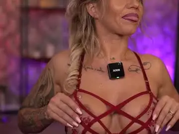Chaturbate Free Porn Cam of almavelia