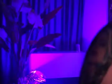 Chaturbate Watch Live Sex Cams of almavelia
