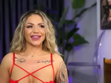 Chaturbate Live Sex Cam of almavelia
