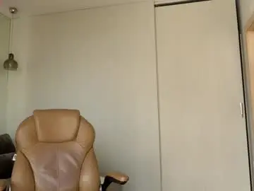 Chaturbate Live Sex Cam of ronny_ponny