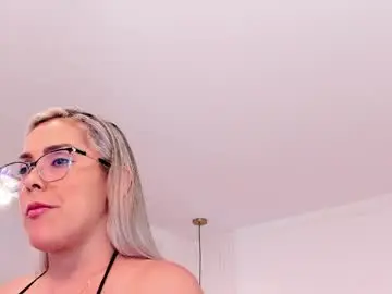 Chaturbate Watch Live Sex Cams of dolly_walker