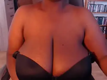 Chaturbate Best live sex cam show of camil2020sweet