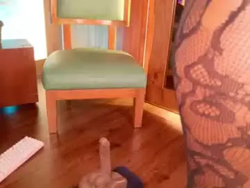 Chaturbate Live Sex Cam of alisoon_moon