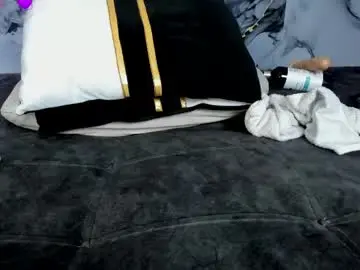 Chaturbate Live Sex Cam of karina__millerr