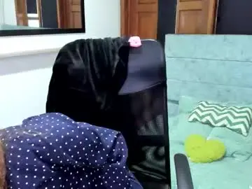 Chaturbate Adult Video Chat of julieta_star69