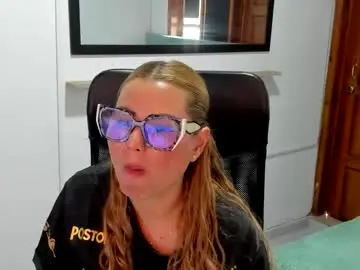 Chaturbate Best live sex cam show of julieta_star69