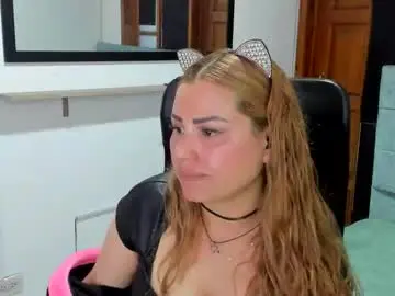 Chaturbate Best live sex cam show of julieta_star69