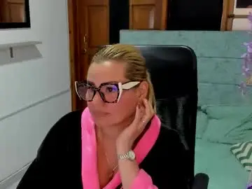 Chaturbate Free Live Porn of julieta_star69