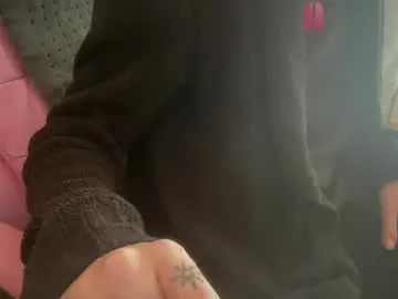 Chaturbate Live Sex Cam of ebony8ivory