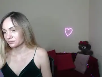 Chaturbate Sex Chat of mikkey_mouse8