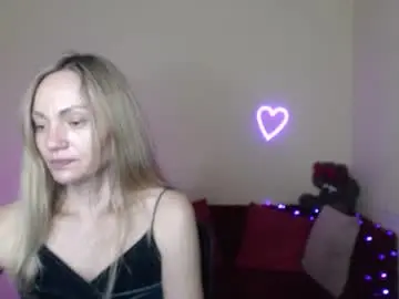 Chaturbate Free Porn Cam of mikkey_mouse8