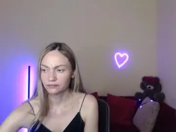 Chaturbate Live Sex of mikkey_mouse8