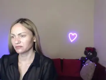 Chaturbate Nude Webcam of mikkey_mouse8