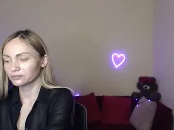 Chaturbate Free Porn Cam of mikkey_mouse8