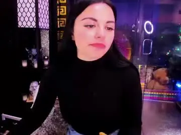 Chaturbate Live Sex Cam of alma_pearl
