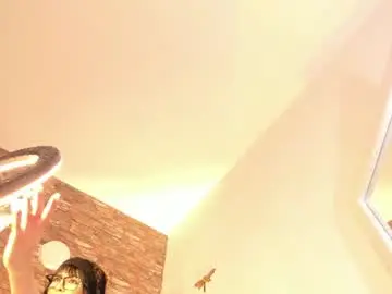 Chaturbate Free Live Porn of ema_lambert