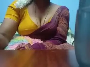 Chaturbate Live Sex Cam of tamilmadhi520